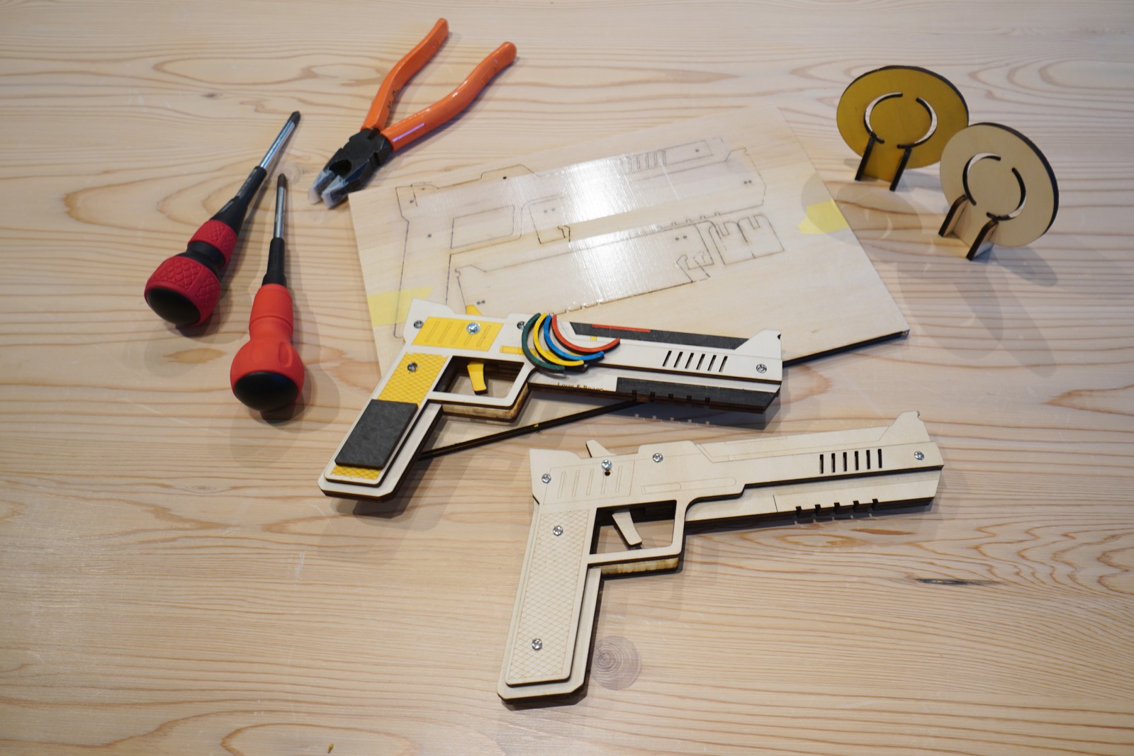 4月に開催された子ども工作店のワークショップ