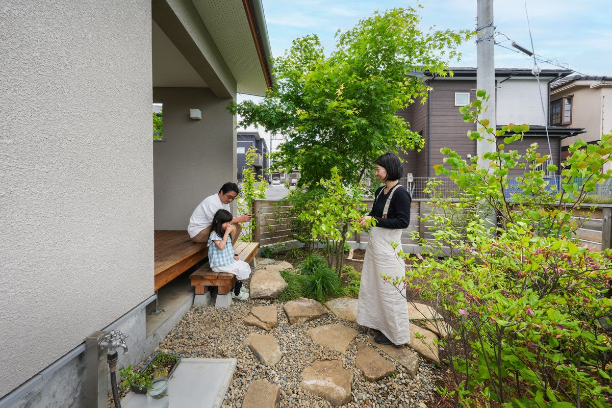 造園はKOBAYASHI KENJI ATELIER