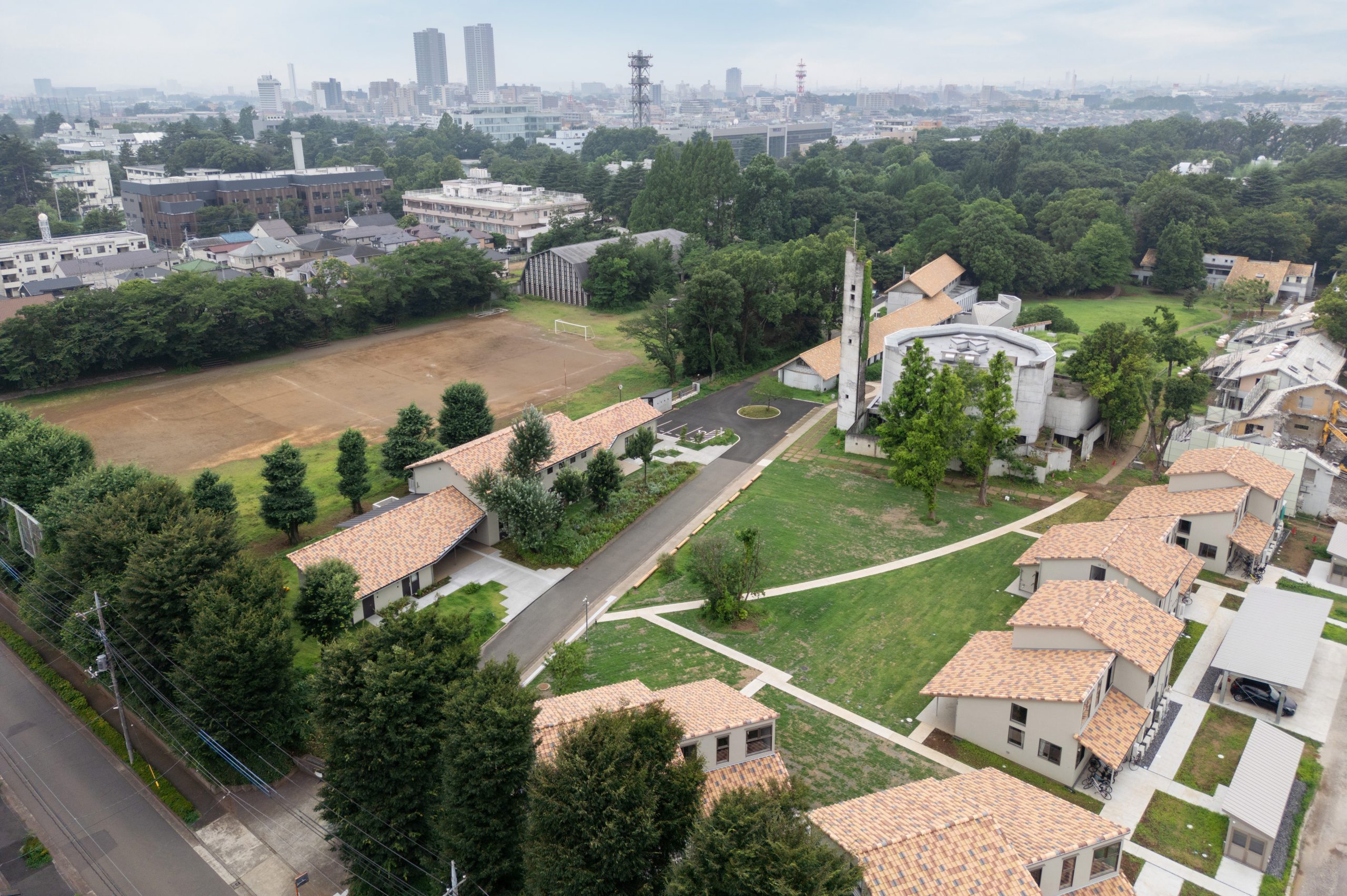 「東京サレジオ学園」小金井管理棟