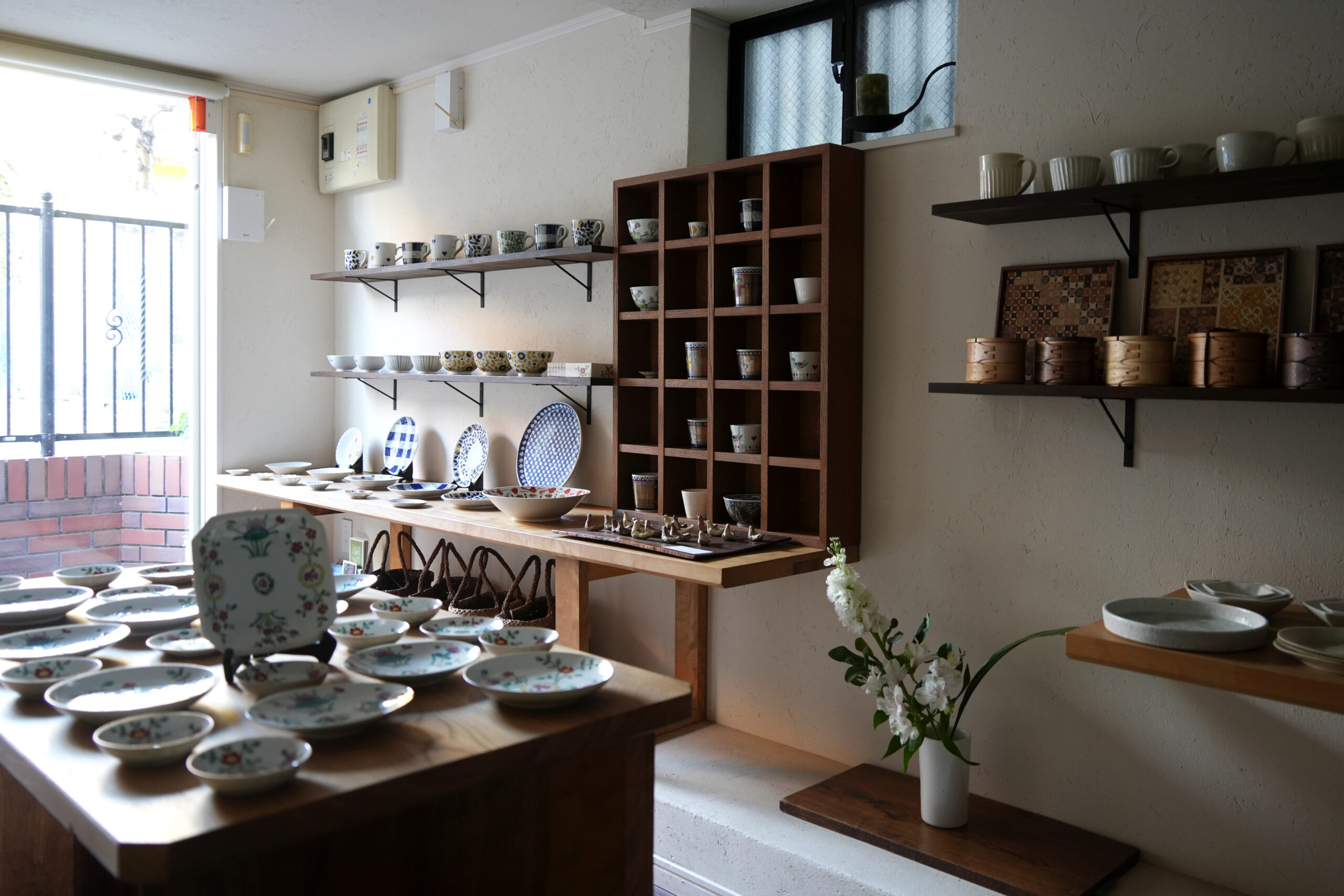 暮らしのアートギャラリーもえぎ