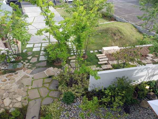 庭は空間の彫刻