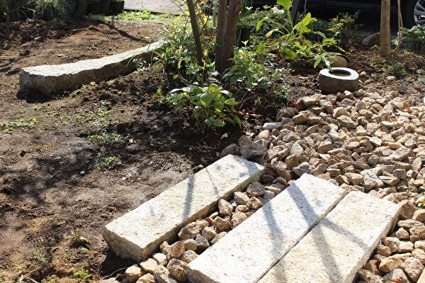 一の石（ハジメノイシ）