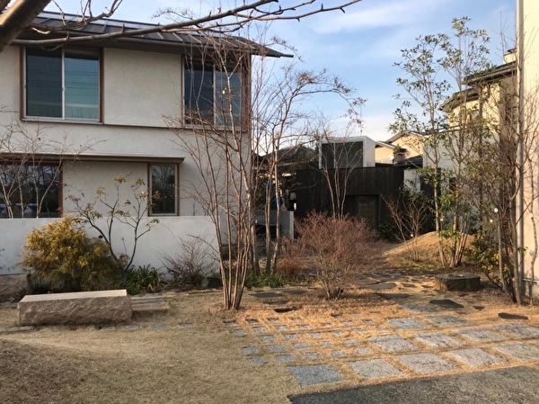 EqizsMrDGUpdhb51578990642