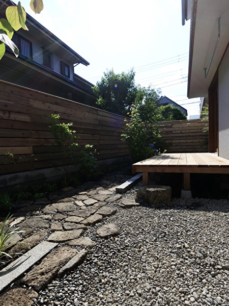 SBlNPhGZRrTrNk11717632879