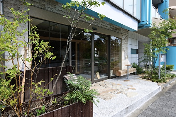 lesfvAuZD2moBk81722232711