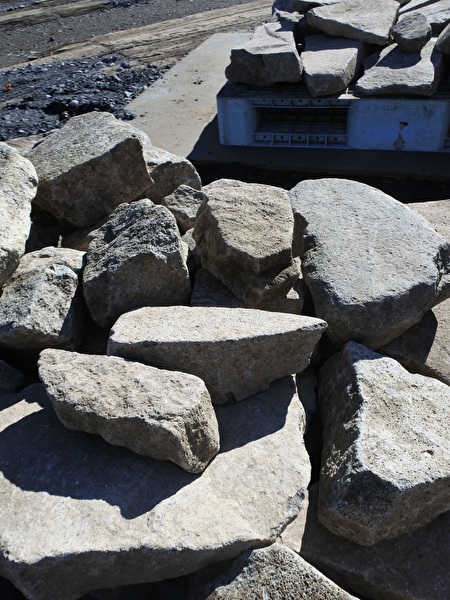 庭の材料探し納め